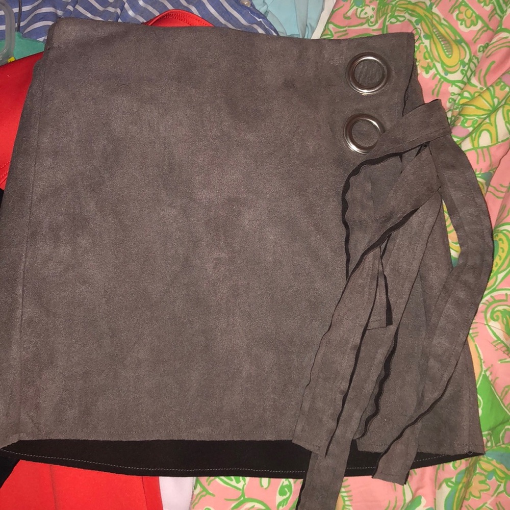 Vestibule suede skirt